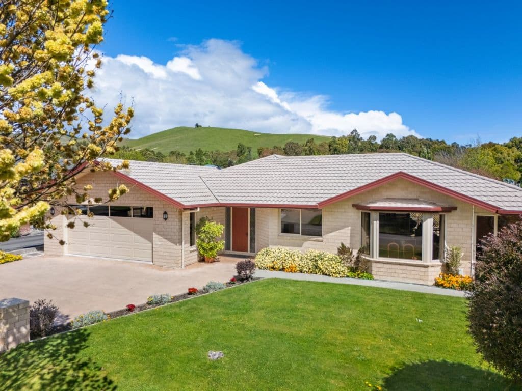 24 Elmwood Avenue, Witherlea